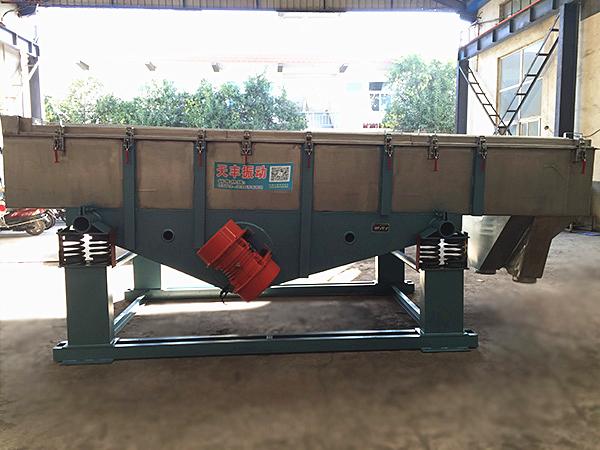 TLZS系列直線(xiàn)振動(dòng)篩 TLZS系列直線(xiàn)振動(dòng)篩